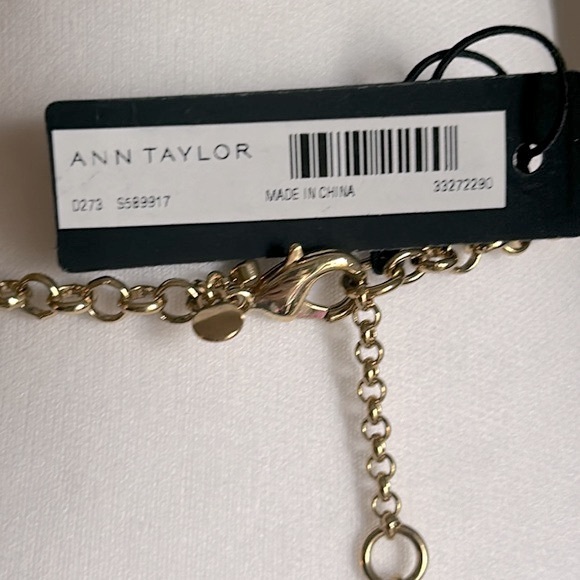 New Ann Taylor Floral Disc Gold Tone Chain 16”Fine Fashion Necklace - Picture 4 of 6